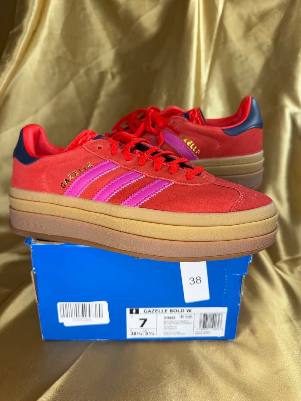 Adidas Gazelle Bold W Red Gum Sole Women’s 7 DH6465 Retro Modern Platform New